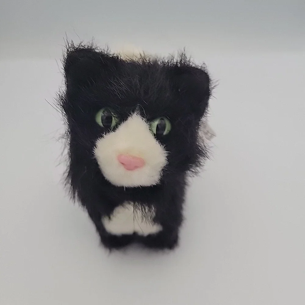 American‎ Girl cat - retired